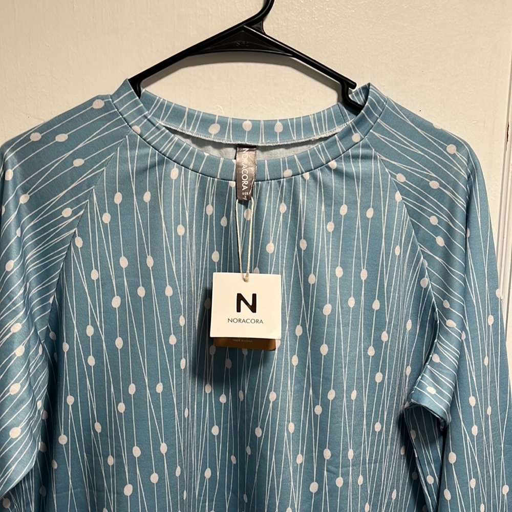 NWT NORACORA Top - Picture 2 of 11